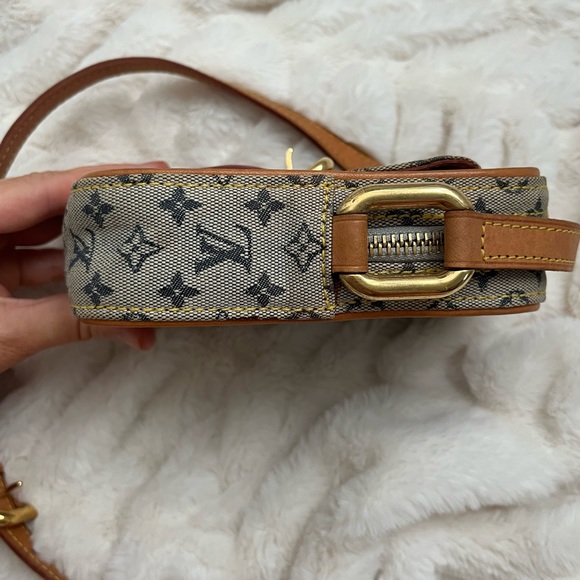 SOLD - Picture 5 of 14